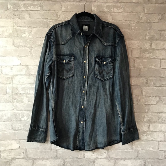 wrangler denim shirt with snaps